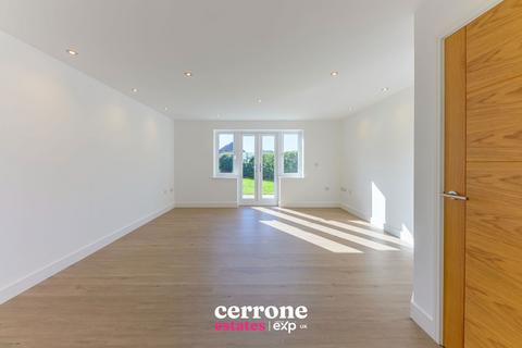 2 bedroom detached house for sale, Bromsgrove B61