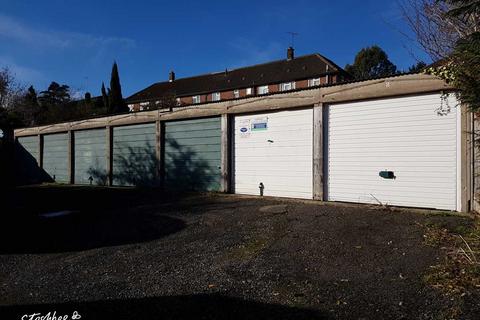 undefined, Middle Close, Newbury RG14