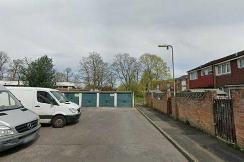 undefined, Worcester Close, Farnborough GU14