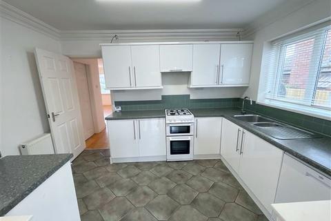 3 bedroom bungalow for sale, Windsor Rise, Aston, Sheffield, S26 2EW