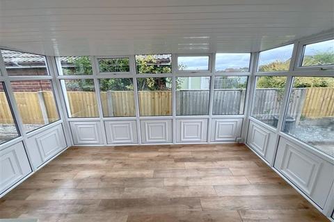 3 bedroom bungalow for sale, Windsor Rise, Aston, Sheffield, S26 2EW