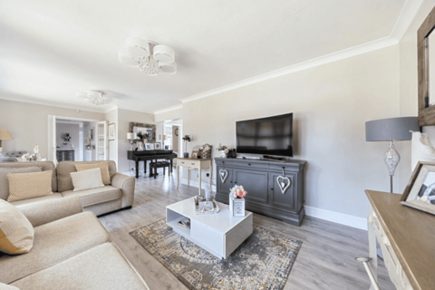 undefined, Worcester Gardens, Worcester Park, KT4