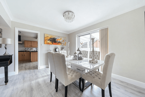 undefined, Worcester Gardens, Worcester Park, KT4