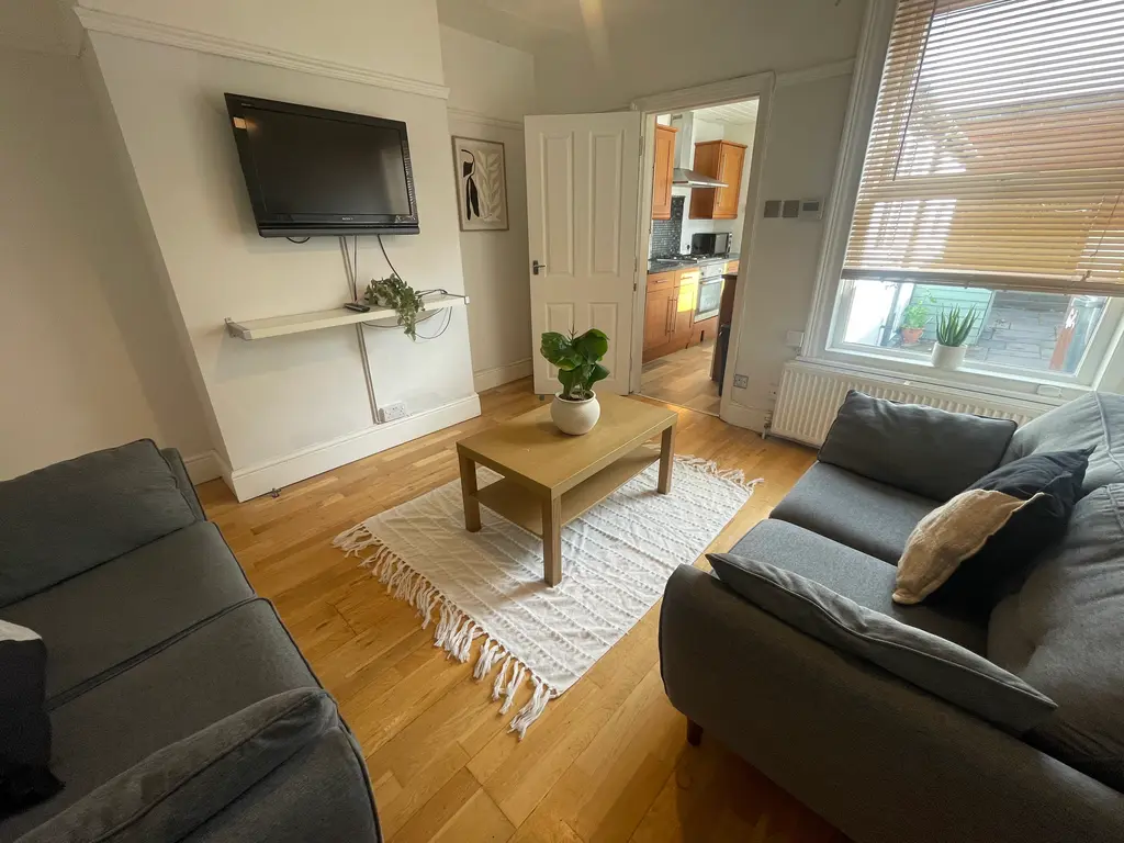 64-st-nicholas-street---4-spare-rooms-image-1...
