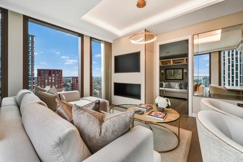 3 bedroom apartment to rent, One Thames City, Carnation Way, London, SW8