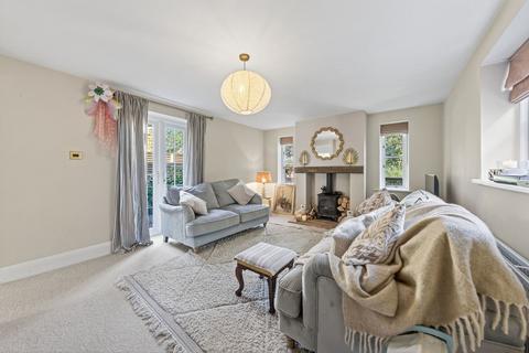 8 Bakehouse Hill, Geddington, Kettering, NN14 1BH