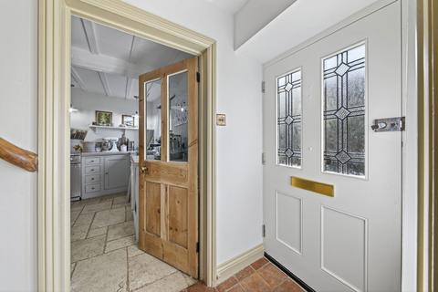 8 Bakehouse Hill, Geddington, Kettering, NN14 1BH