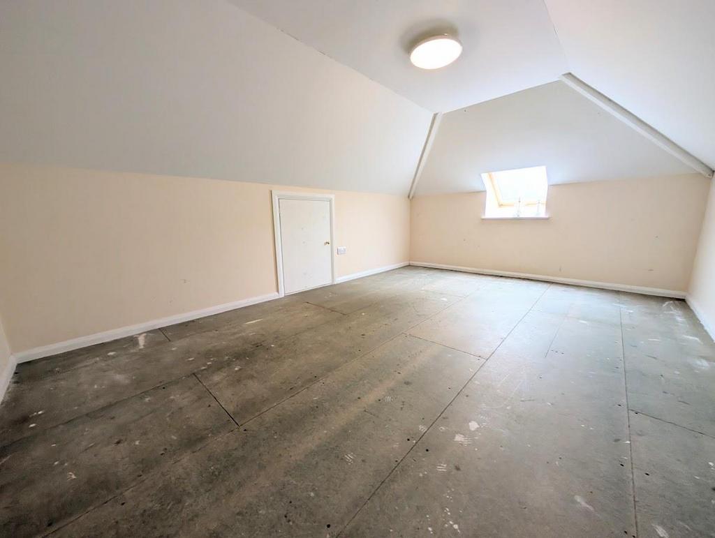 Loft Room.jpg