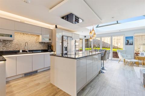 4 bedroom detached house for sale, Higher Lincombe Road, Torquay