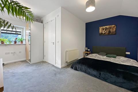 1 bedroom terraced house for sale, Velocity Way, Enfield EN3