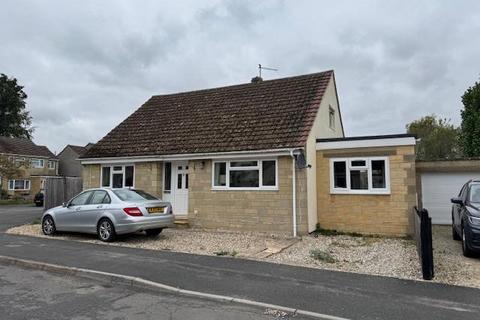 4 bedroom detached bungalow for sale, Lakeside, Fairford