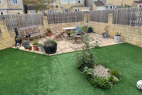 4 bedroom detached bungalow for sale, Lakeside, Fairford