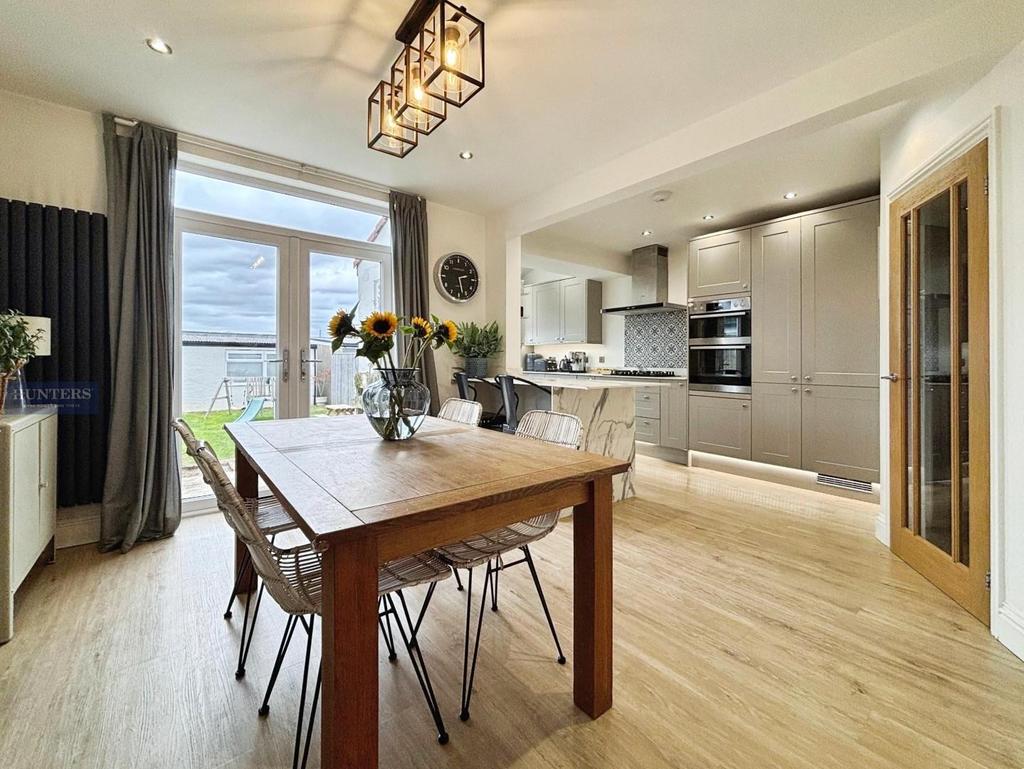 Kitchen / Diner
