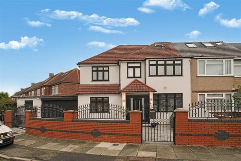 6 bedroom semi-detached house for sale, Ditton Road, Norwood Green UB2