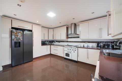 6 bedroom semi-detached house for sale, Ditton Road, Norwood Green UB2