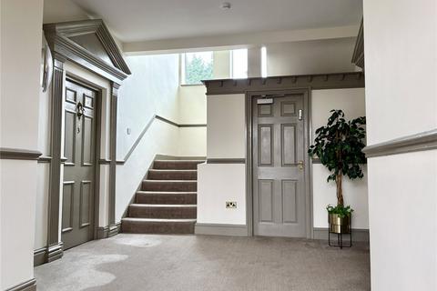 8 Arncliffe Rise, Oldham, OL4 2LZ