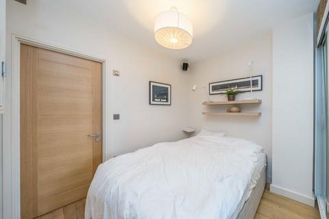 undefined, Hill Street, Richmond TW9