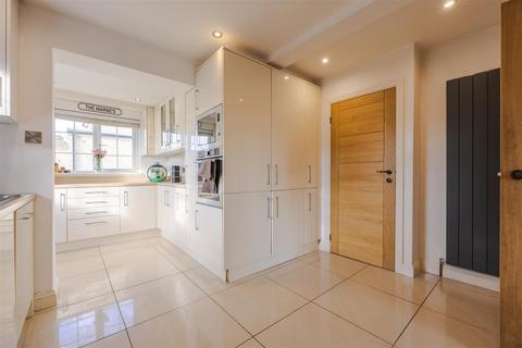4 bedroom detached house for sale, Seabrook Drive, Scunthorpe