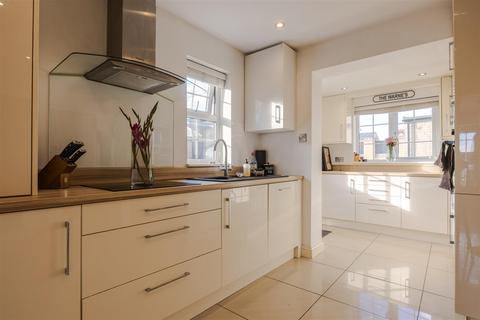 4 bedroom detached house for sale, Seabrook Drive, Scunthorpe