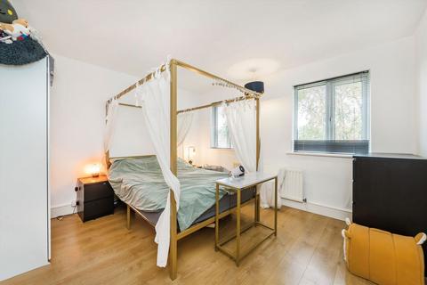 undefined, Oakhall Drive, Sunbury-On-Thames TW16