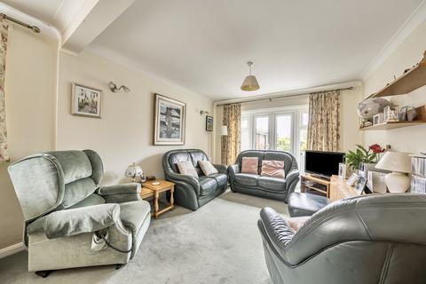 2 bedroom semi-detached house for sale, Watersplash Road, Shepperton, TW17