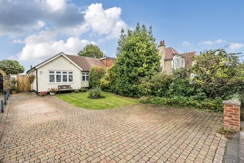 2 bedroom semi-detached house for sale, Watersplash Road, Shepperton, TW17