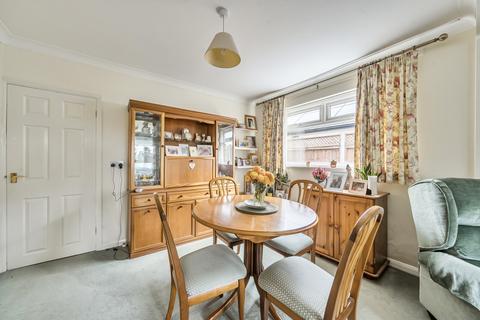 2 bedroom semi-detached house for sale, Watersplash Road, Shepperton, TW17