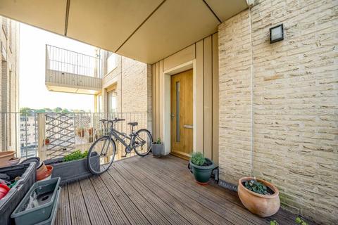 1 bedroom flat for sale, Casbeard Street, London N4