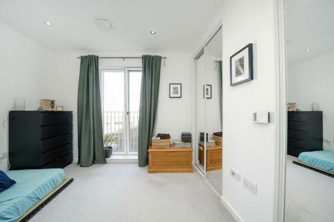 1 bedroom flat for sale, Casbeard Street, London N4