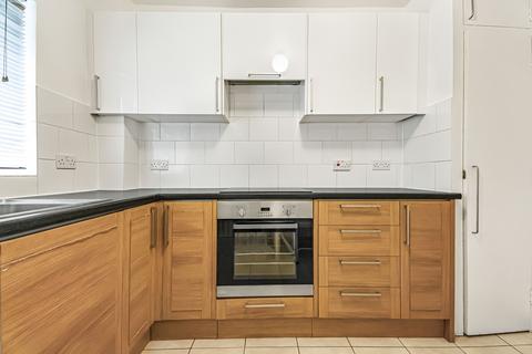 3 bedroom flat to rent, Flat 97, Catherwood Court, Murray Grove, London