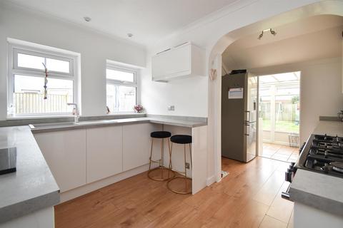 3 bedroom semi-detached house for sale, Bulverhythe Road, St. Leonards-On-Sea