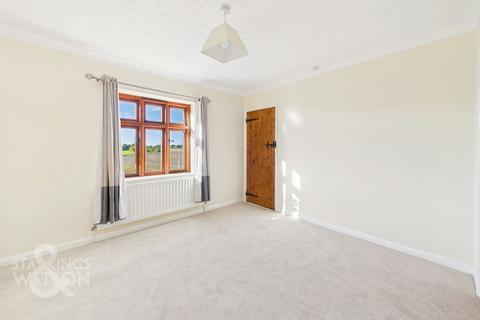 2, North Farm Cottages Kemps Road, Pulham St Mary, Diss, IP21 4YH