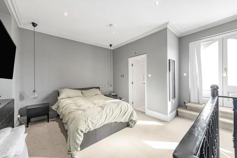 2 bedroom flat for sale, Goldhawk Road, London W6