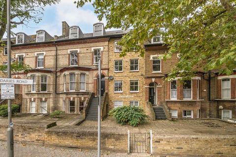 1 bedroom flat to rent, St. James Terrace, London SW12
