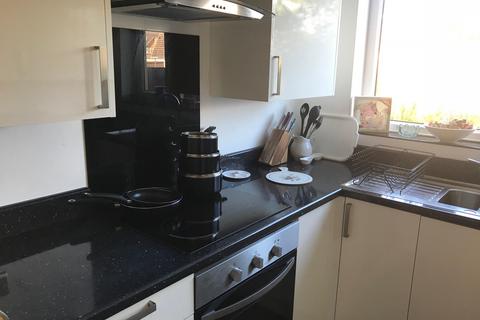 undefined, Lincoln LN2