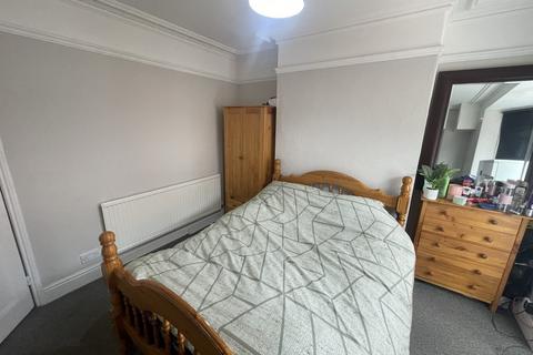 undefined, Lincoln LN5