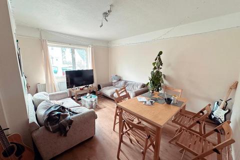 6 bedroom house to rent, Addison Crescent, Cowley