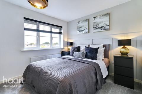 3 bedroom semi-detached house for sale, Avalon Gardens, Harworth, Doncaster