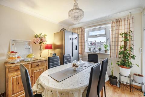 3 bedroom terraced house for sale, Blenheim Drive, Bicester, Oxfordshire, OX26