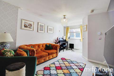 undefined, Mattocks Path, Swindon SN1