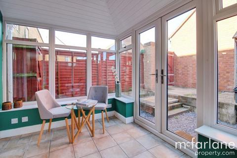 undefined, Mattocks Path, Swindon SN1