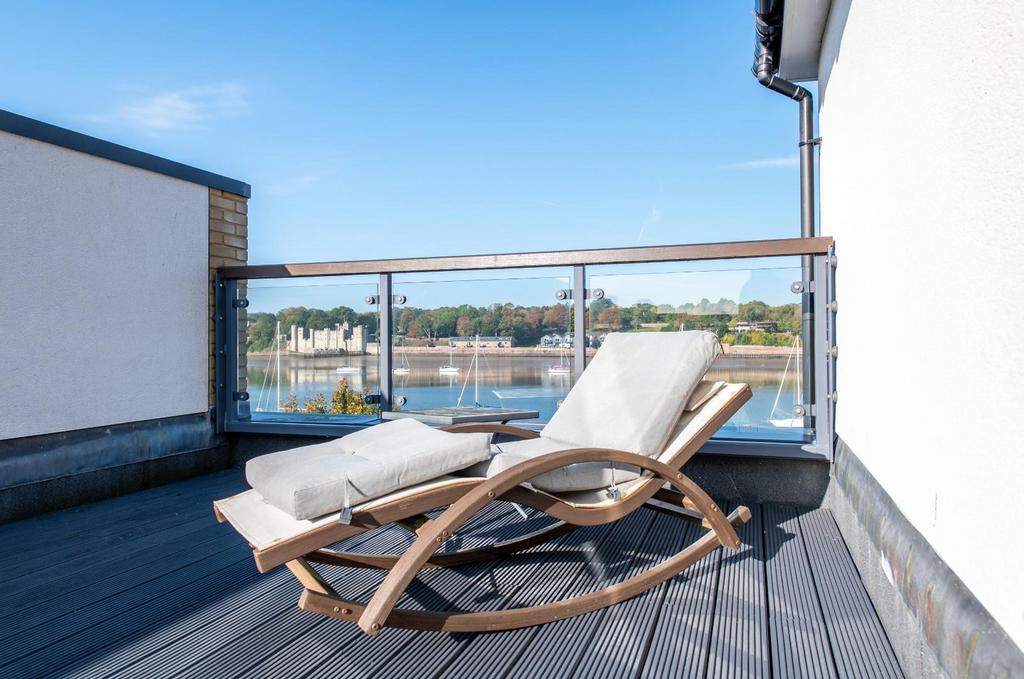 Roof terrace