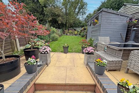 3 bedroom semi-detached house for sale, Kemsley Road, Birmingham, B14 5DN