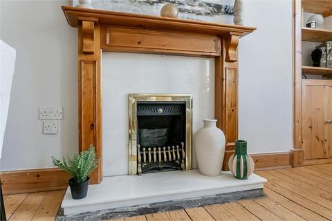 2 bedroom flat to rent, Tron Square, Old Town, Edinburgh, EH1