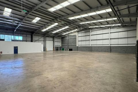 Warehouse to rent, Warrington Rd Runcorn WA7 1SN