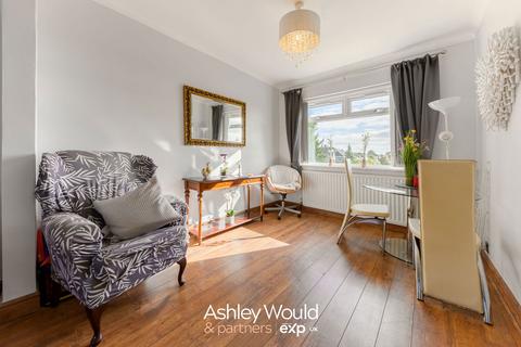 4 bedroom semi-detached house for sale, Dibdale Road, Dudley DY1
