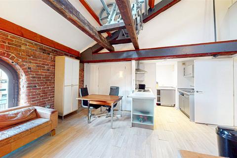 undefined, Jacksons Warehouse, 20 Tariff Street M1