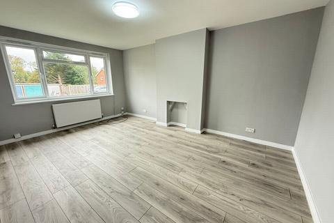 2 bedroom bungalow to rent, Severn Road, Oadby, LE2