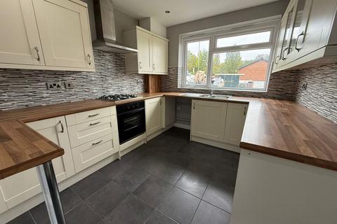 2 bedroom bungalow to rent, Severn Road, Oadby, LE2