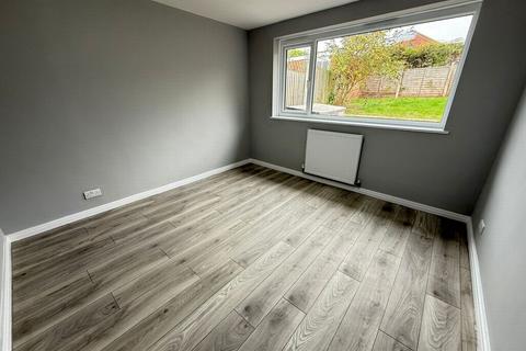 2 bedroom bungalow to rent, Severn Road, Oadby, LE2